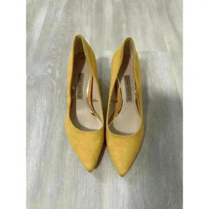 Zara Pointed-Toe‎ Suede Block Heel Pumps in Yellow